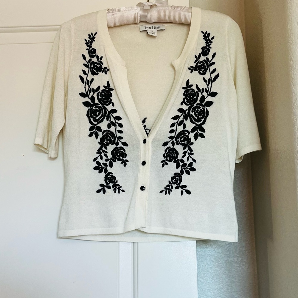White House Black Market Cream Sweater Cardigan